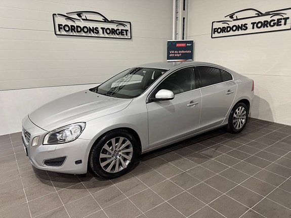 Volvo S60 3 of 19