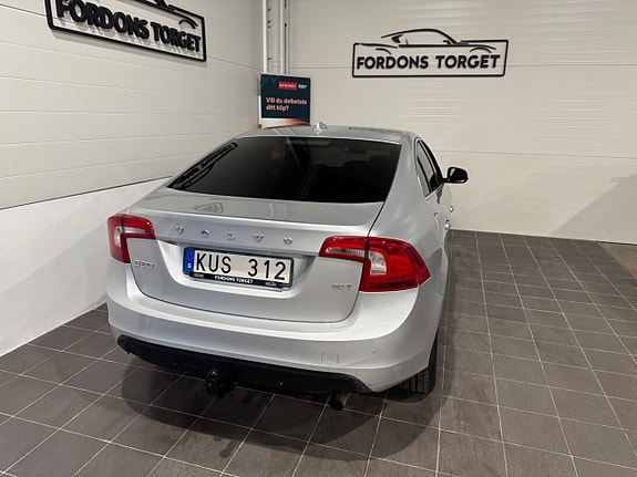 Volvo S60 8 of 19