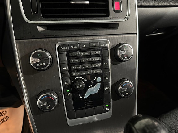 Volvo S60 12 of 19