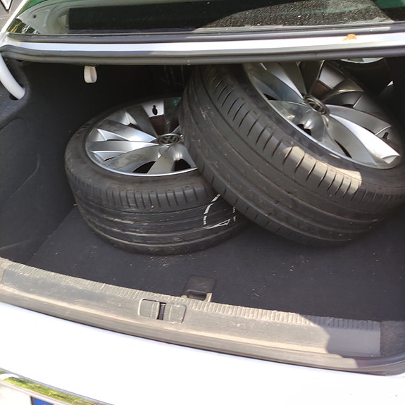 Volkswagen Passat CC 5 of 9