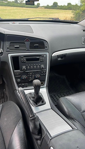 Volvo V70 5 of 7