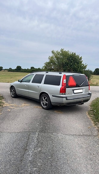 Volvo V70 6 of 7
