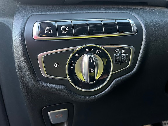 Mercedes-Benz V220 d 13 of 18
