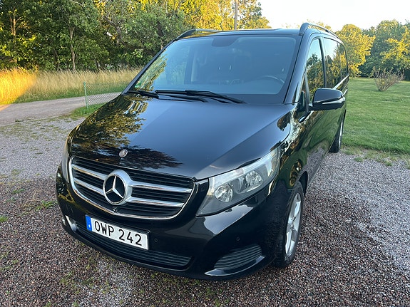 Mercedes-Benz V220 d 9 of 18