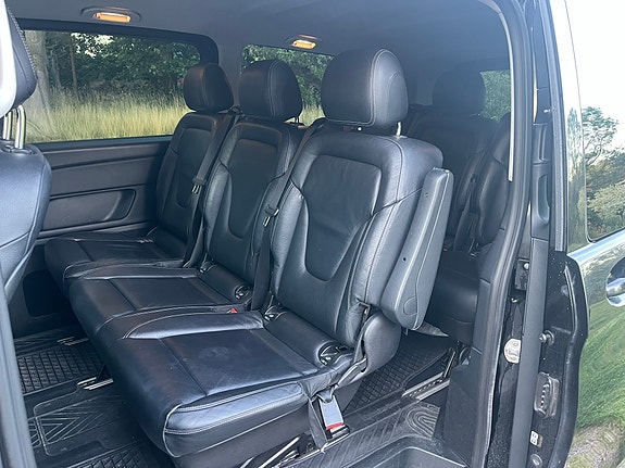 Mercedes-Benz V220 d 15 of 18