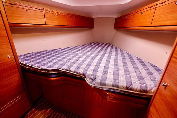 Bavaria 34 Cruiser 5 of 7