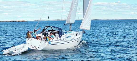 Bavaria 34 Cruiser 3 of 7