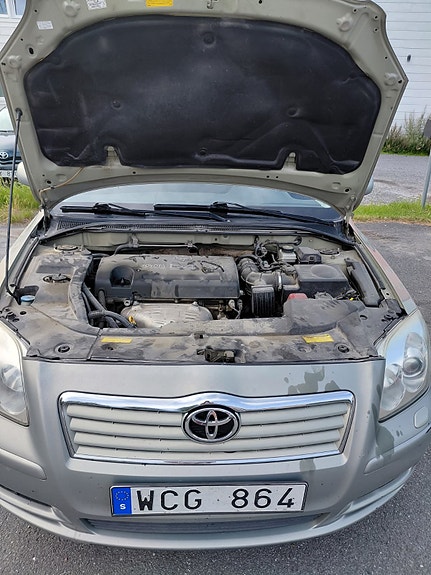 Toyota Avensis 4 of 7