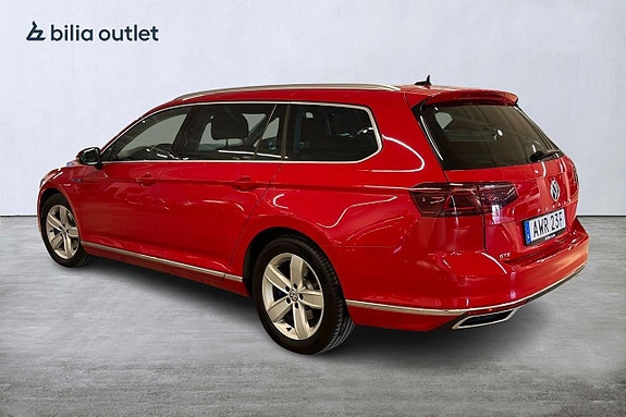 Volkswagen Passat 7 of 26