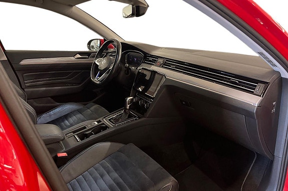 Volkswagen Passat 14 of 26