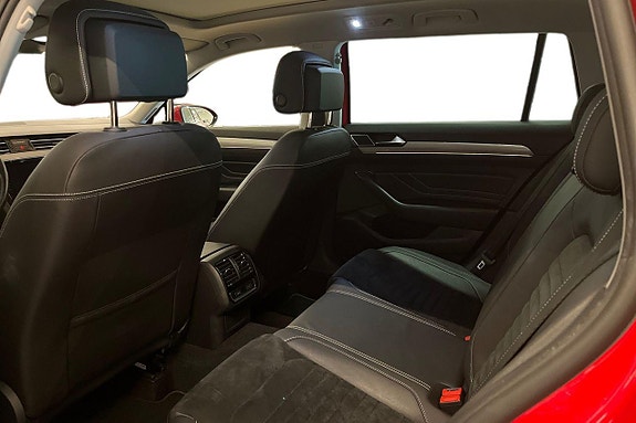 Volkswagen Passat 21 of 26