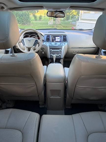 Nissan Murano 8 of 12