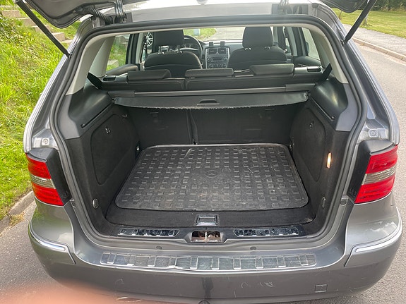 Mercedes-Benz B180 9 of 9