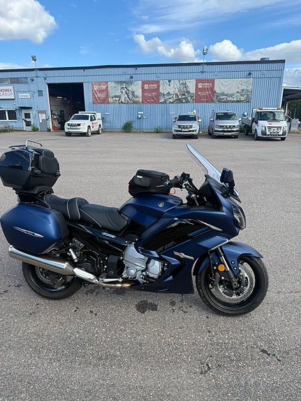 Yamaha FJR1300A 2 of 10