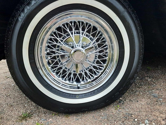 Ford Thunderbird 26 of 29