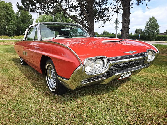 Ford Thunderbird 5 of 29