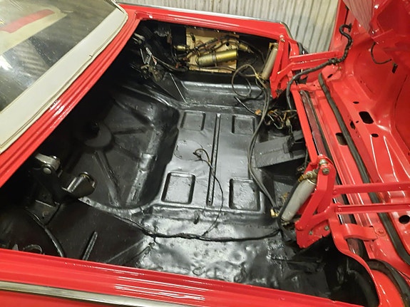 Ford Thunderbird 25 of 29