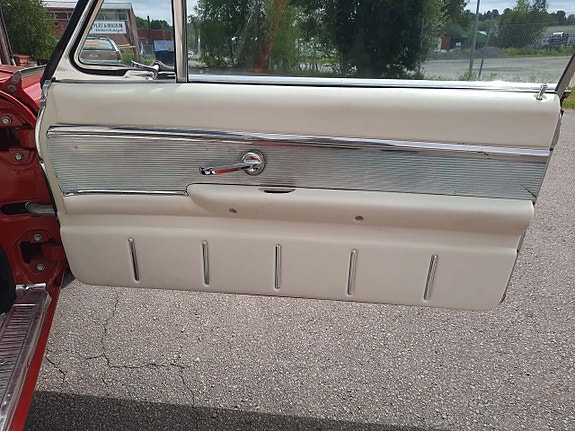 Ford Thunderbird 14 of 29