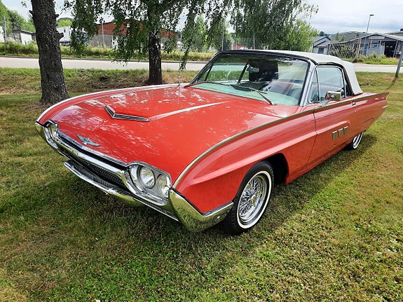 Ford Thunderbird 6 of 29