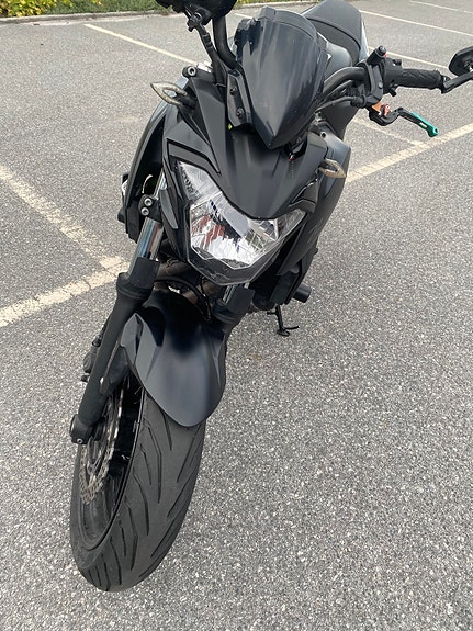 Kawasaki Z650 3 of 5