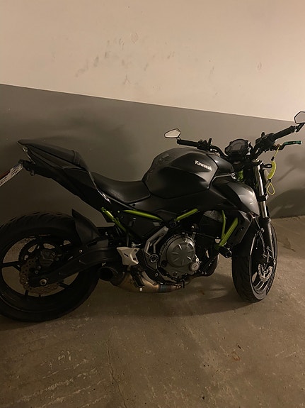 Kawasaki Z650 5 of 5