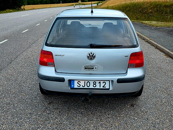 Volkswagen Golf IV 3 of 6