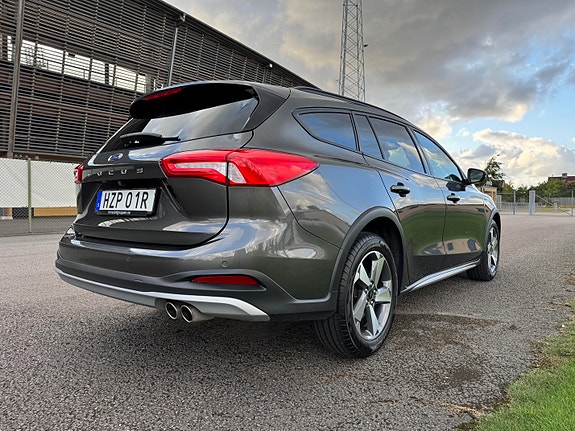 Ford Focus 5 of 11