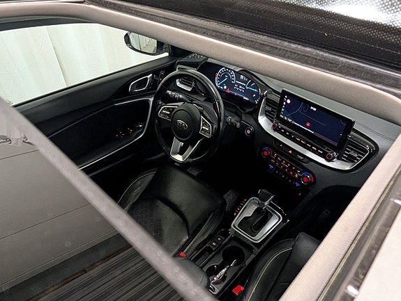 Kia Ceed 8 of 12