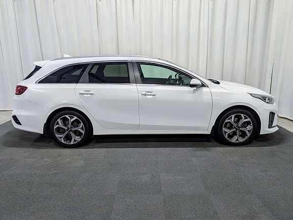 Kia Ceed 5 of 12