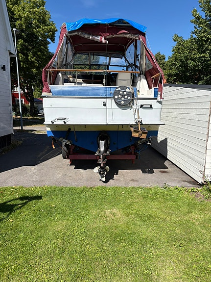 Bayliner 2655 widebody 3 of 11