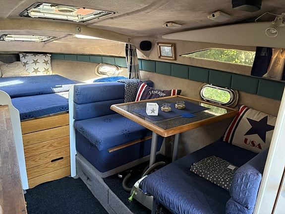 Bayliner 2655 widebody 9 of 11