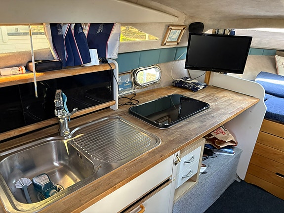 Bayliner 2655 widebody 8 of 11