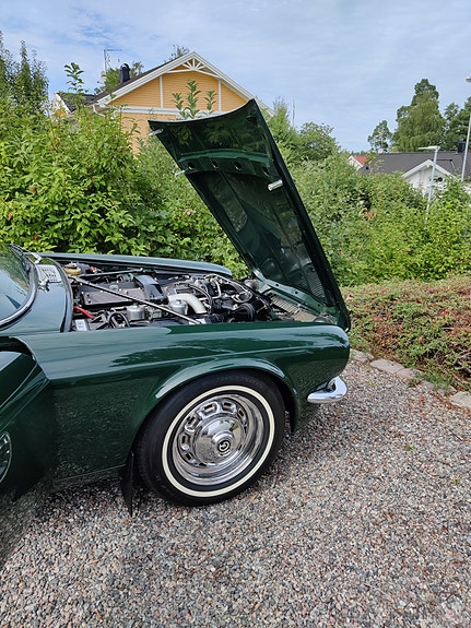 Daimler Sovereign 6 of 8