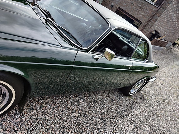 Daimler Sovereign 2 of 8