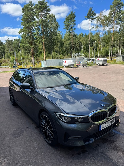 BMW 320d 4 of 10