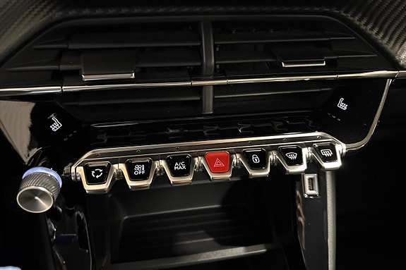 Peugeot 208 11 of 24