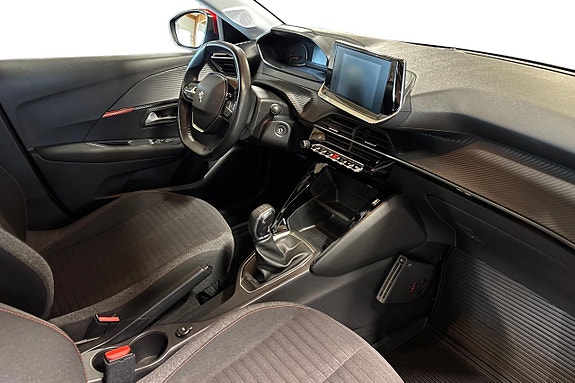 Peugeot 208 10 of 24