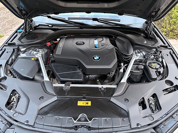 BMW 530e 5 of 5