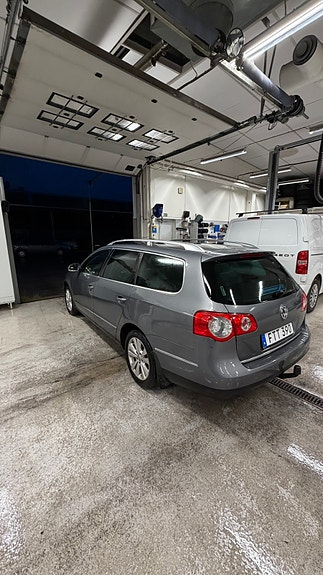 Volkswagen Passat 7 of 22