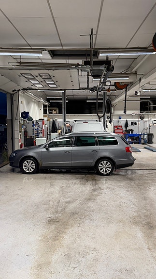 Volkswagen Passat 6 of 22