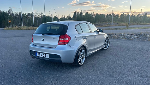 BMW 120i 5 of 13