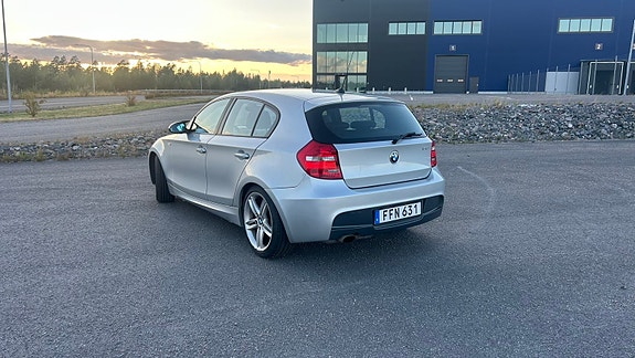 BMW 120i 3 of 13