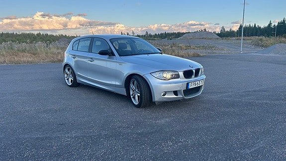 BMW 120i 7 of 13