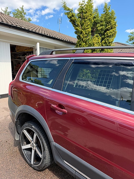 Volvo XC70 8 of 8