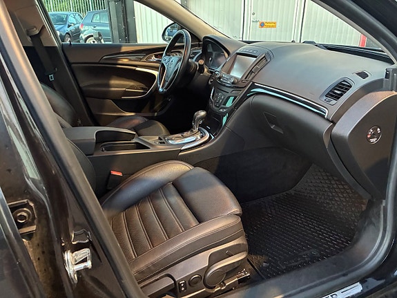 Opel Insignia Country Tourer 14 of 16