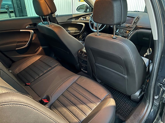 Opel Insignia Country Tourer 15 of 16