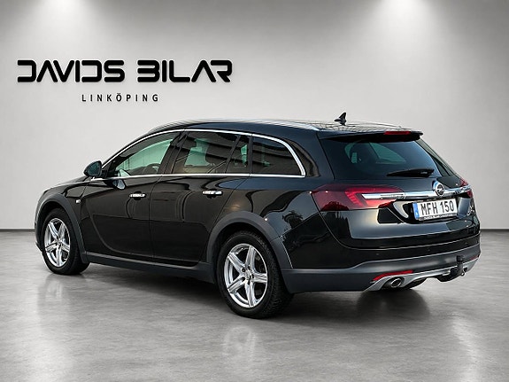 Opel Insignia Country Tourer 2 of 16