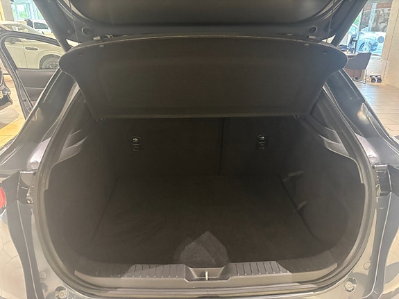 Mazda CX-30 13 of 27