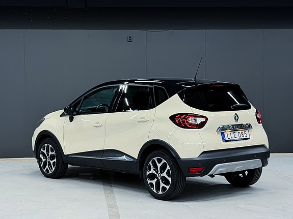 Renault Captur 2 of 12