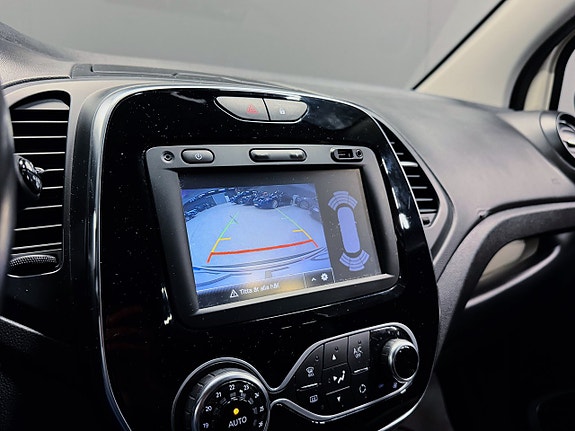 Renault Captur 8 of 12
